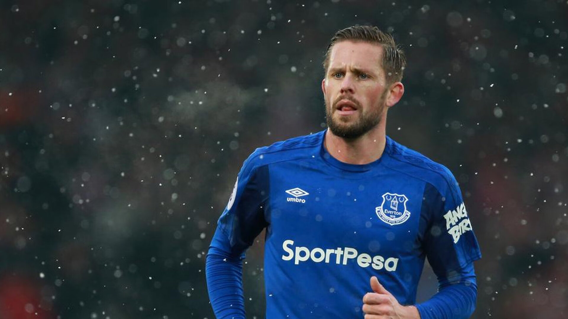 激烈角逐！全国田径锦标赛接力赛上演速度与默契的巅峰对决