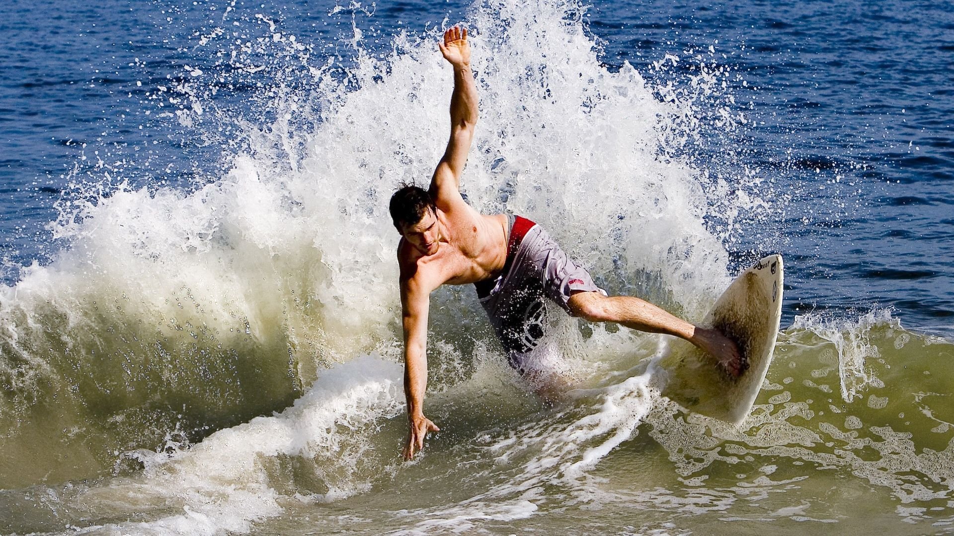 费德勒宣布退役 网坛传奇告别职业赛场