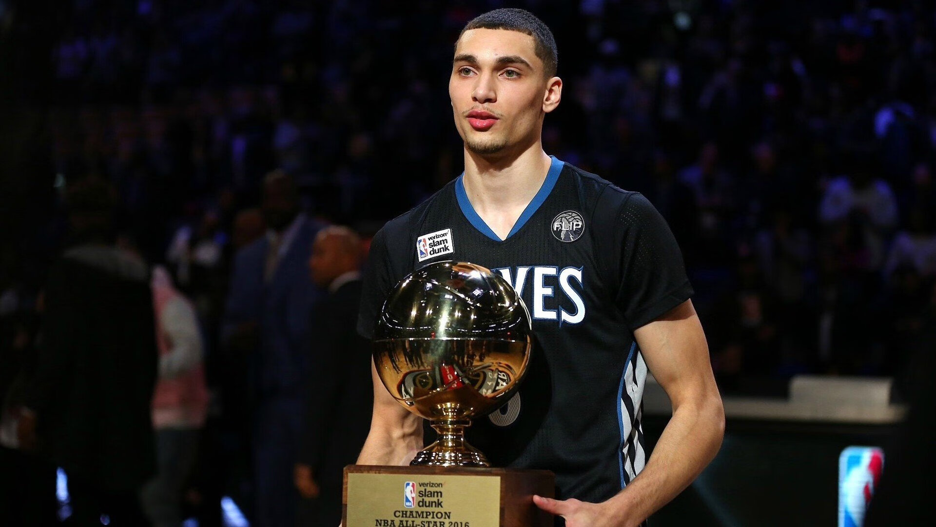 费德勒退役一周年,回顾传奇生涯与不朽遗产