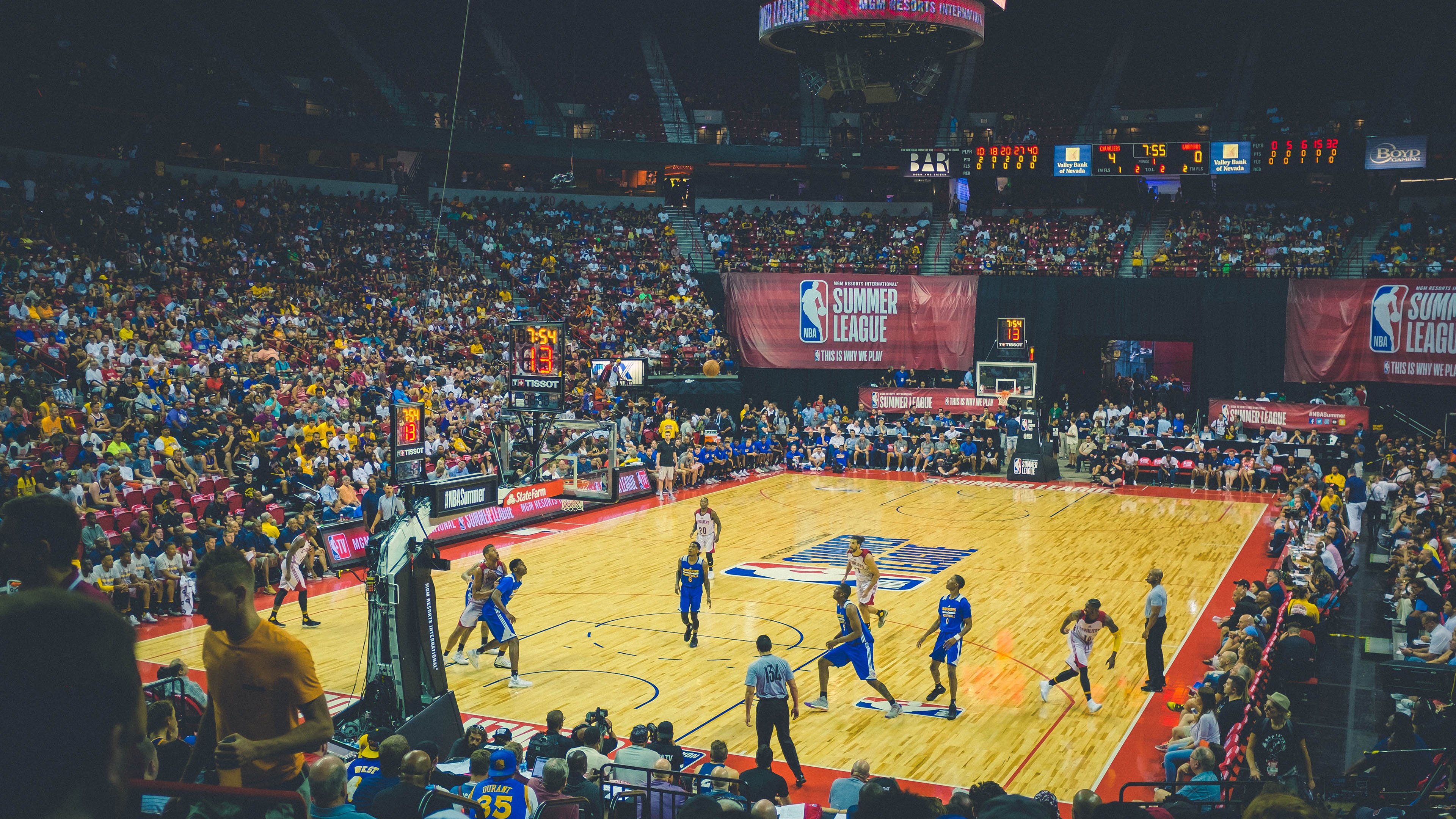 NBA全明星赛星光璀璨,东部逆转西部创纪录